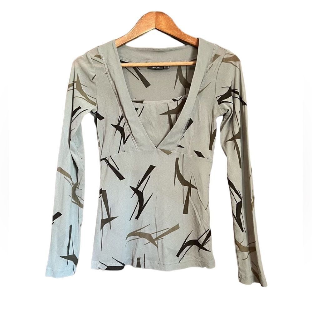 Mexx sheer mesh‎ long sleeve pattern top. Size xs